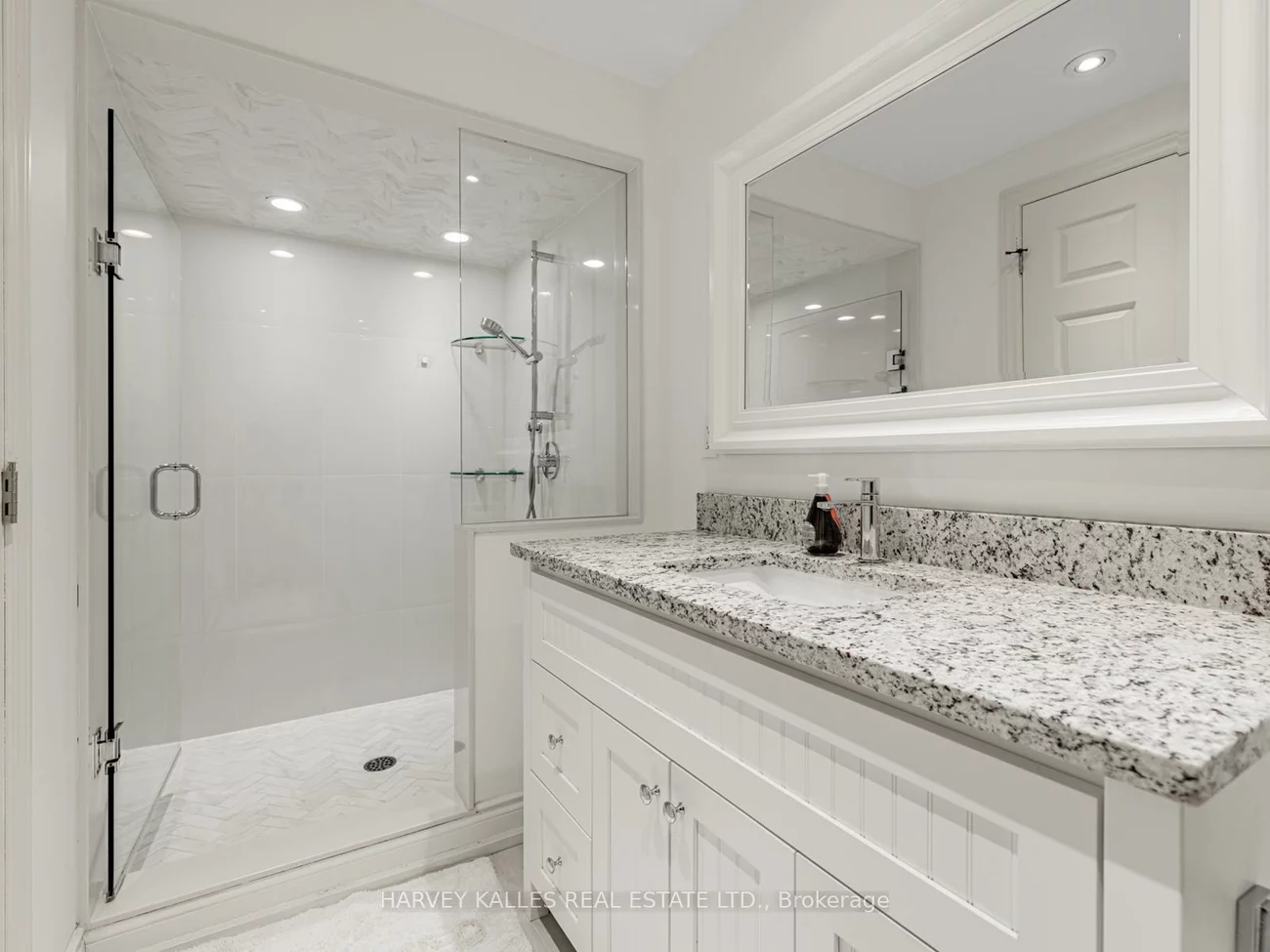 29, Falkland, Mill Pond, Richmond Hill