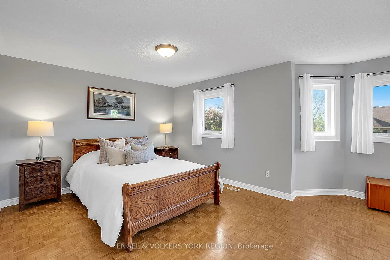 24, Timber Valley Ave, Oak Ridges, Richmond Hill