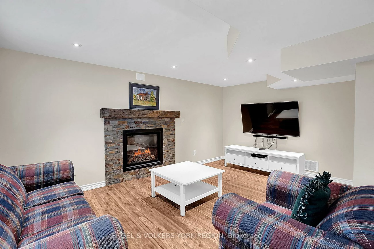 24, Timber Valley Ave, Oak Ridges, Richmond Hill