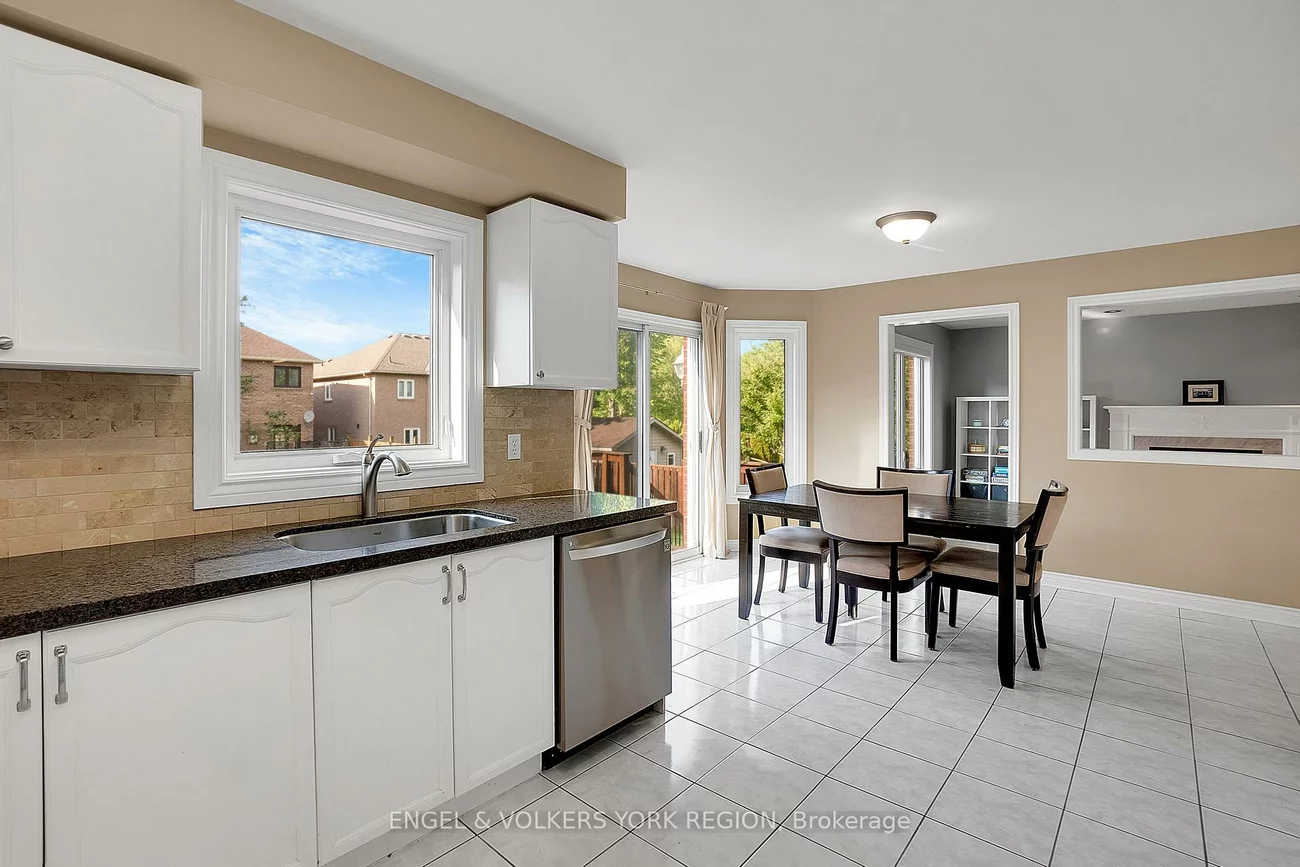 24, Timber Valley Ave, Oak Ridges, Richmond Hill