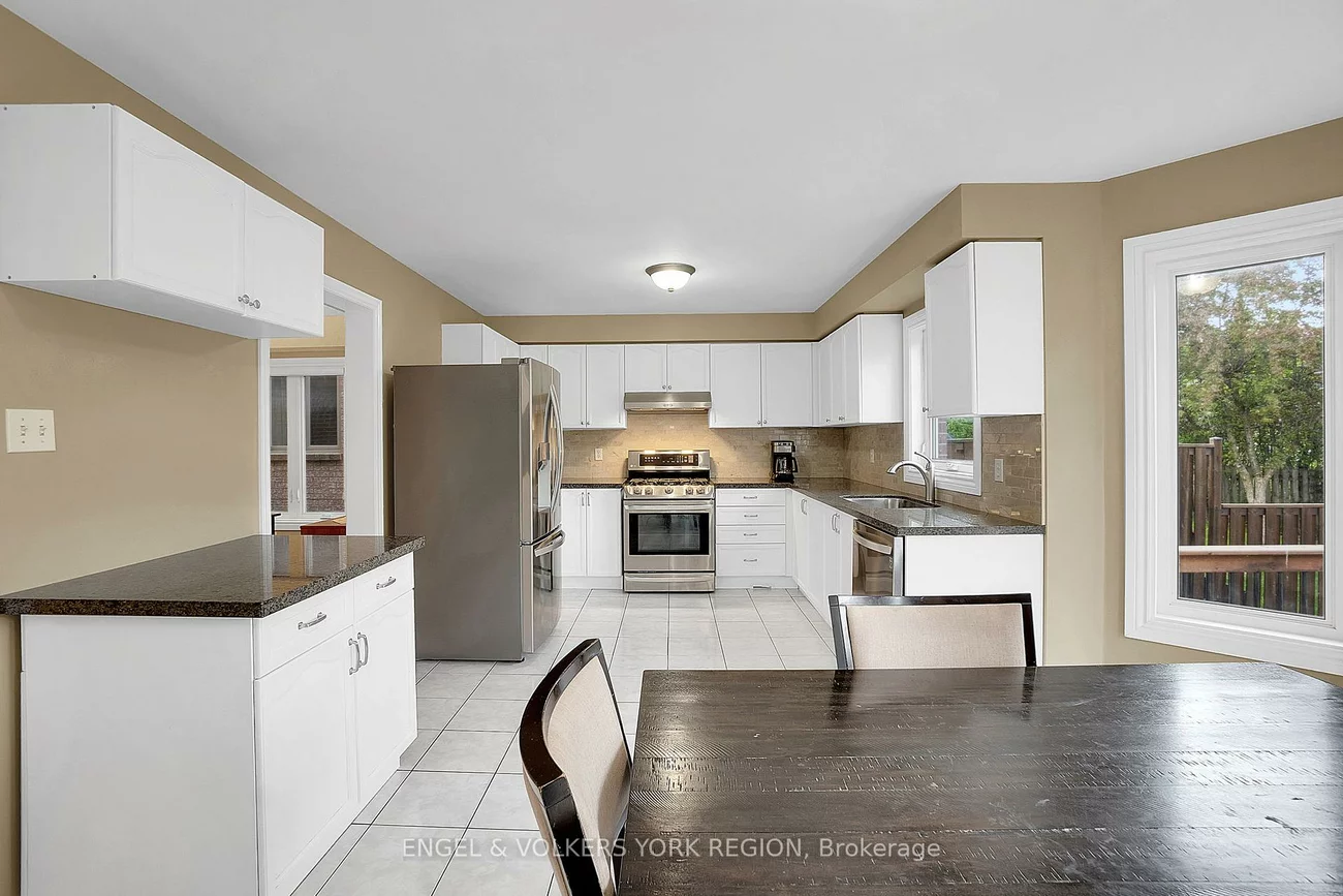 24, Timber Valley Ave, Oak Ridges, Richmond Hill