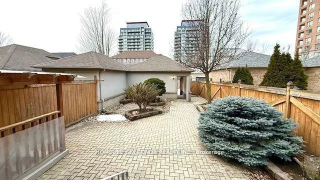 82, Ellesmere, Langstaff, Richmond Hill