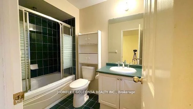 82, Ellesmere, Langstaff, Richmond Hill