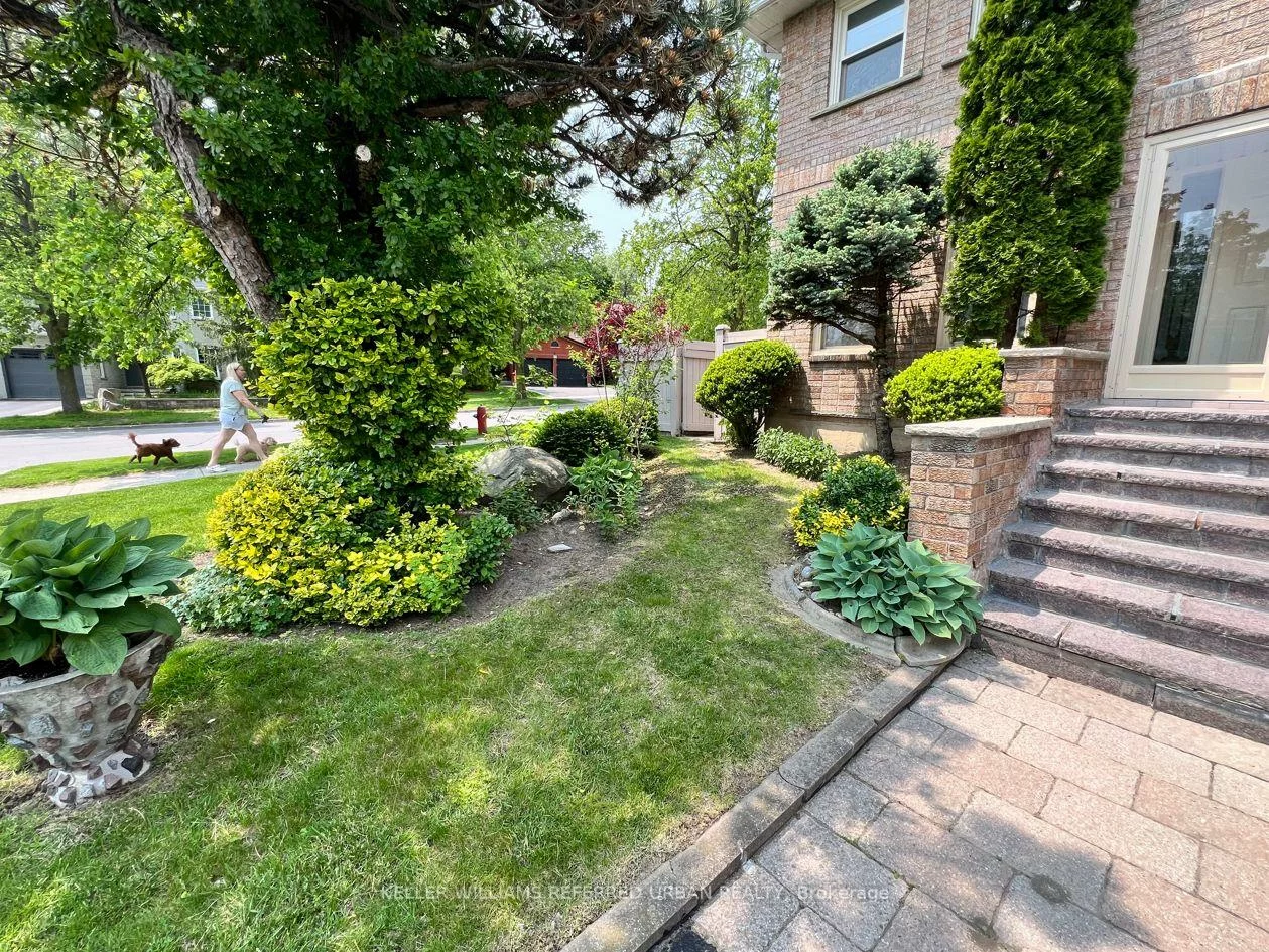 109, Topham, Westbrook, Richmond Hill