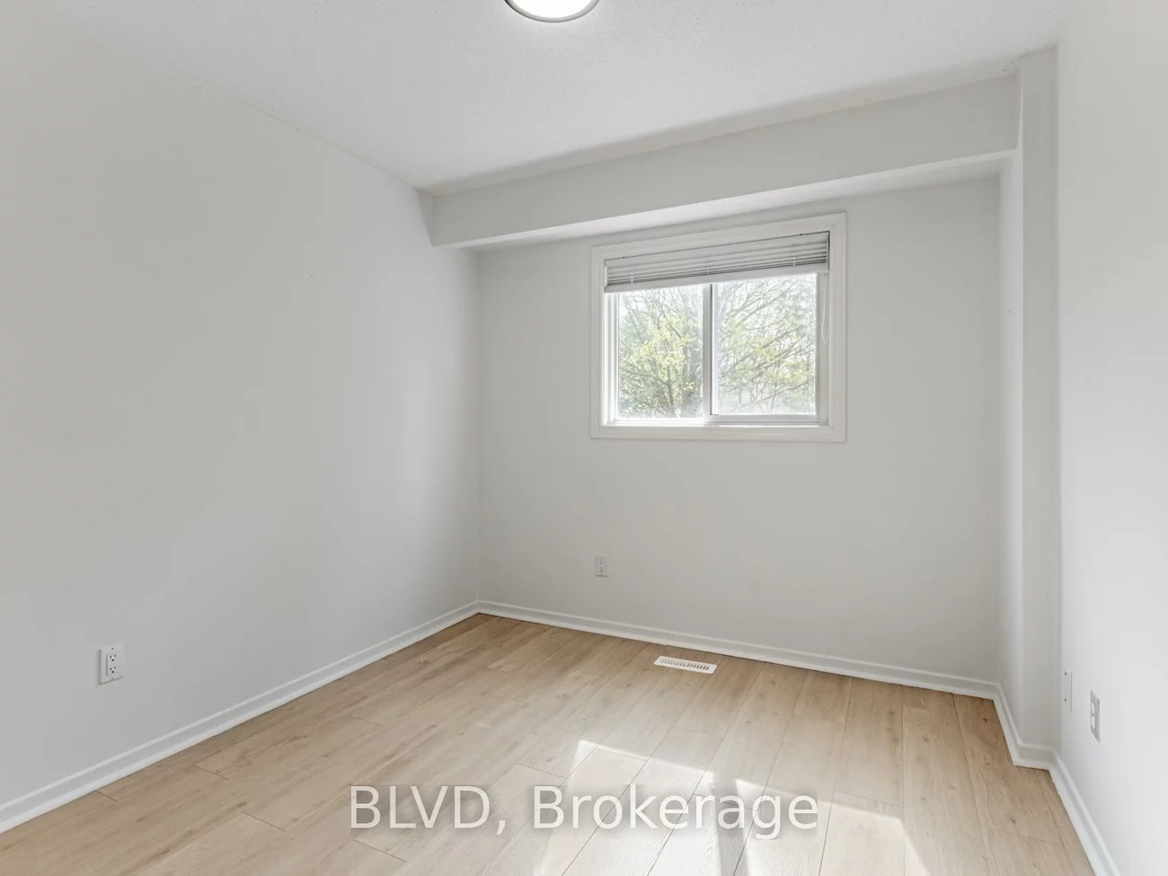 33, Law, North Richvale, Richmond Hill