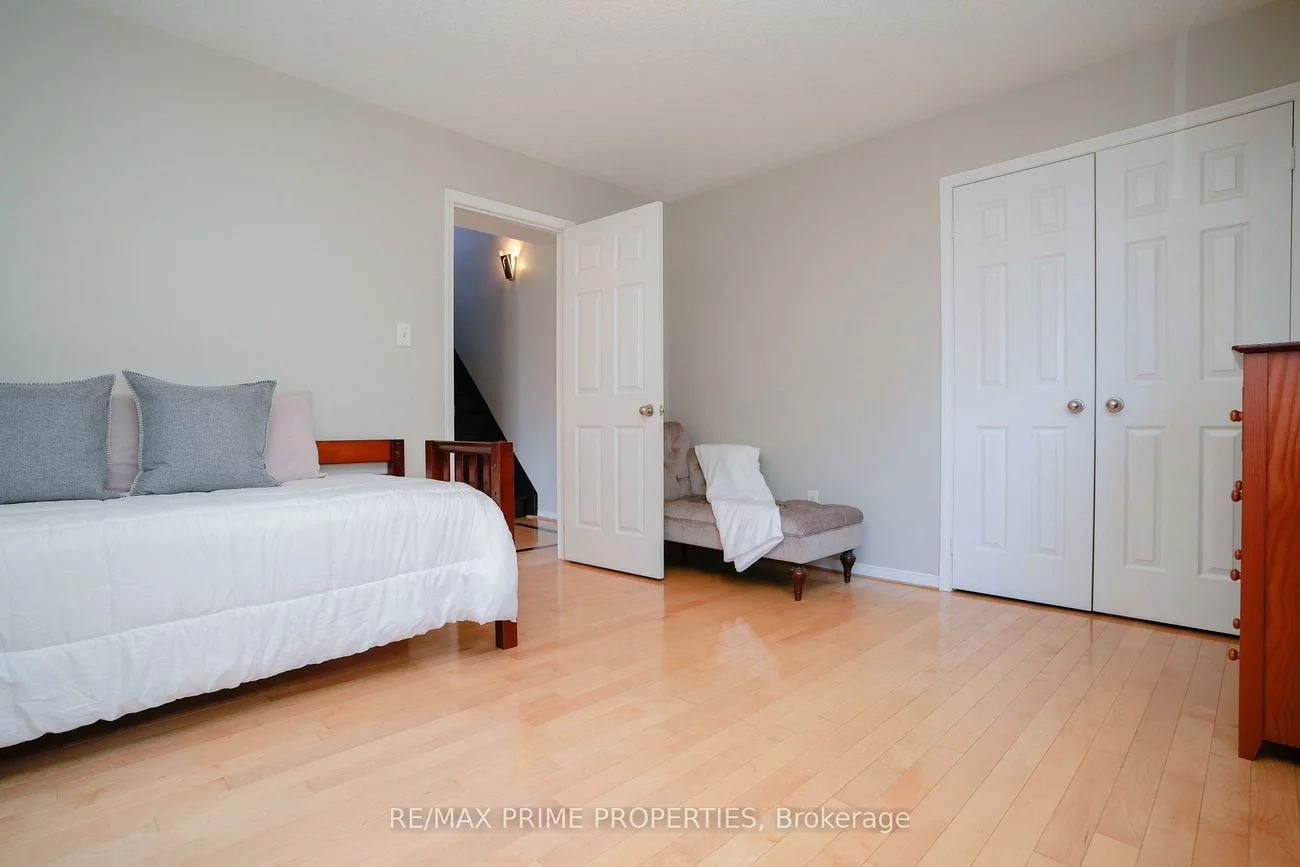 54, Vitlor, Oak Ridges, Richmond Hill