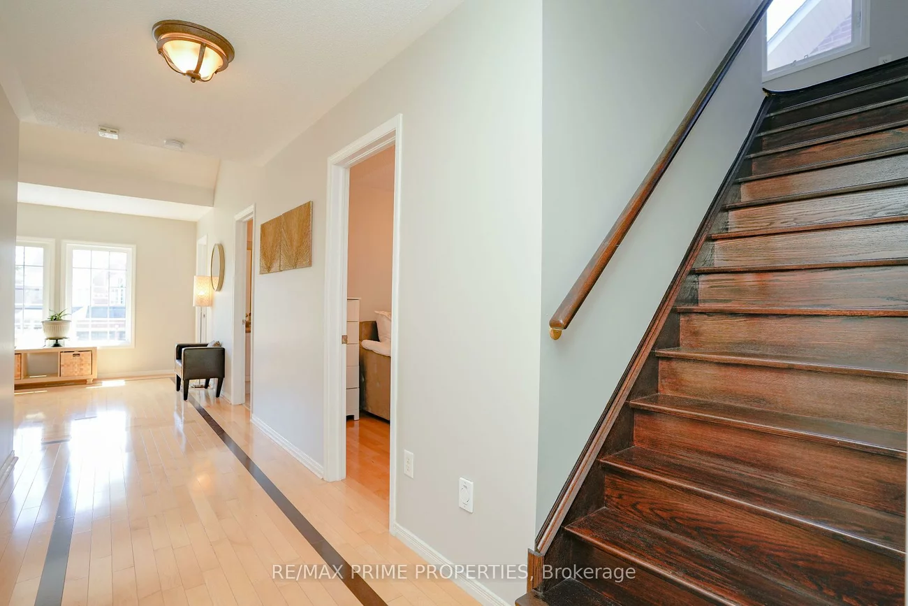 54, Vitlor, Oak Ridges, Richmond Hill