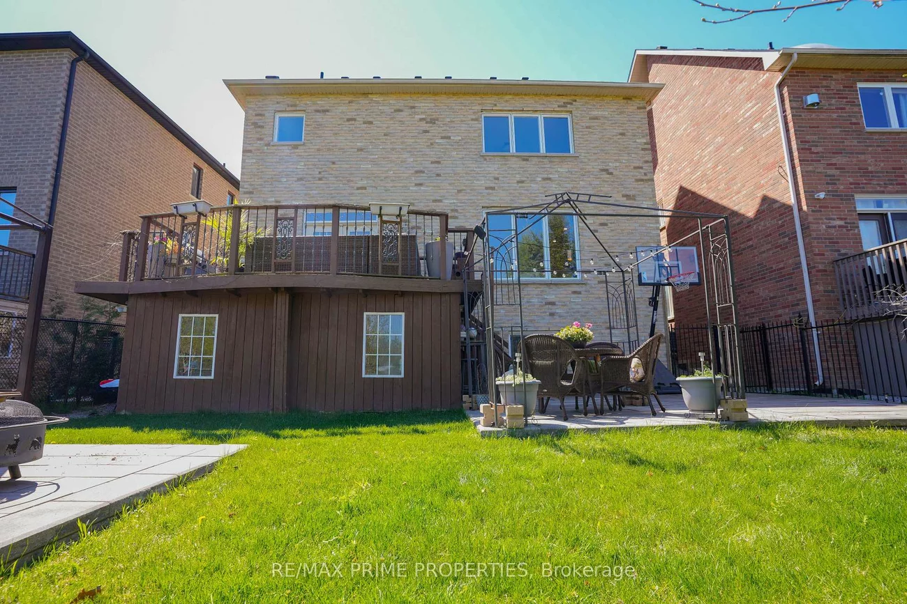 54, Vitlor, Oak Ridges, Richmond Hill