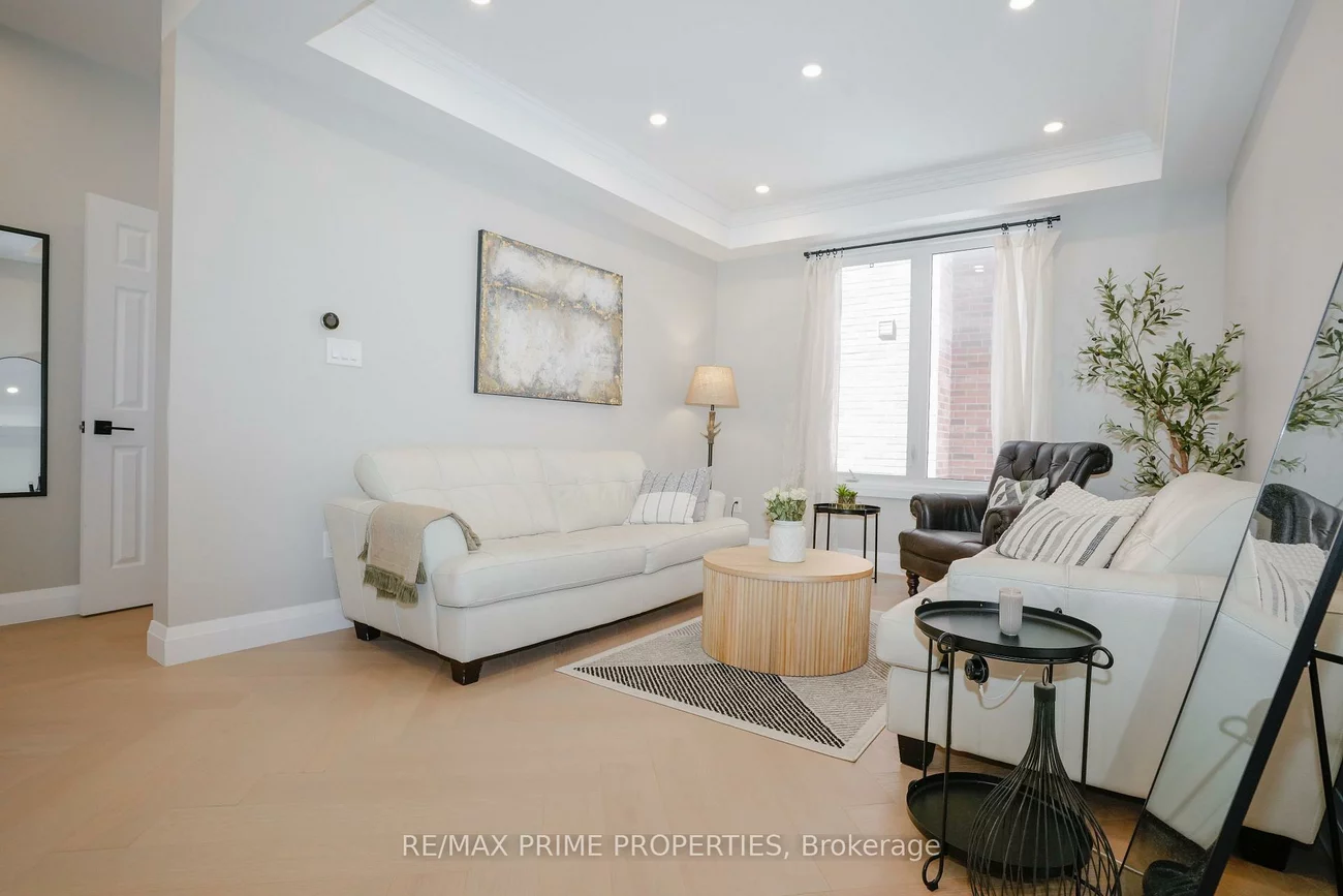 54, Vitlor, Oak Ridges, Richmond Hill