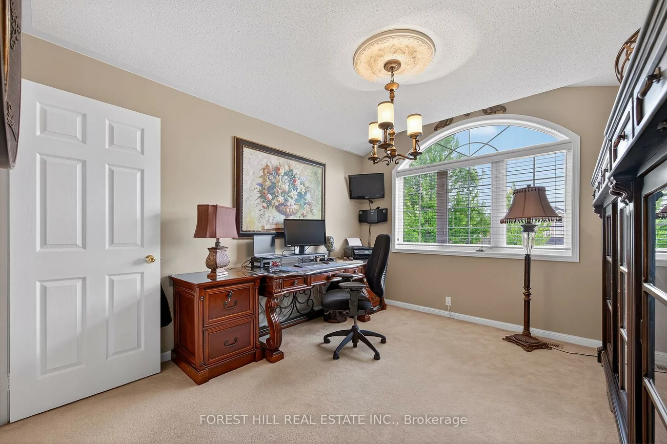 166, Worthington, Oak Ridges Lake Wilcox, Richmond Hill