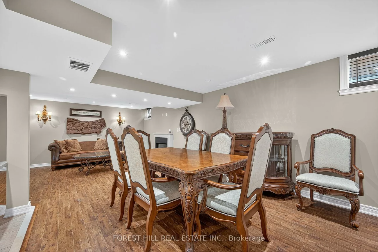 166, Worthington, Oak Ridges Lake Wilcox, Richmond Hill