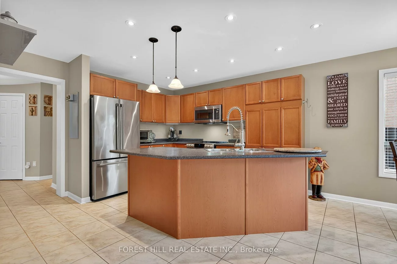 166, Worthington, Oak Ridges Lake Wilcox, Richmond Hill