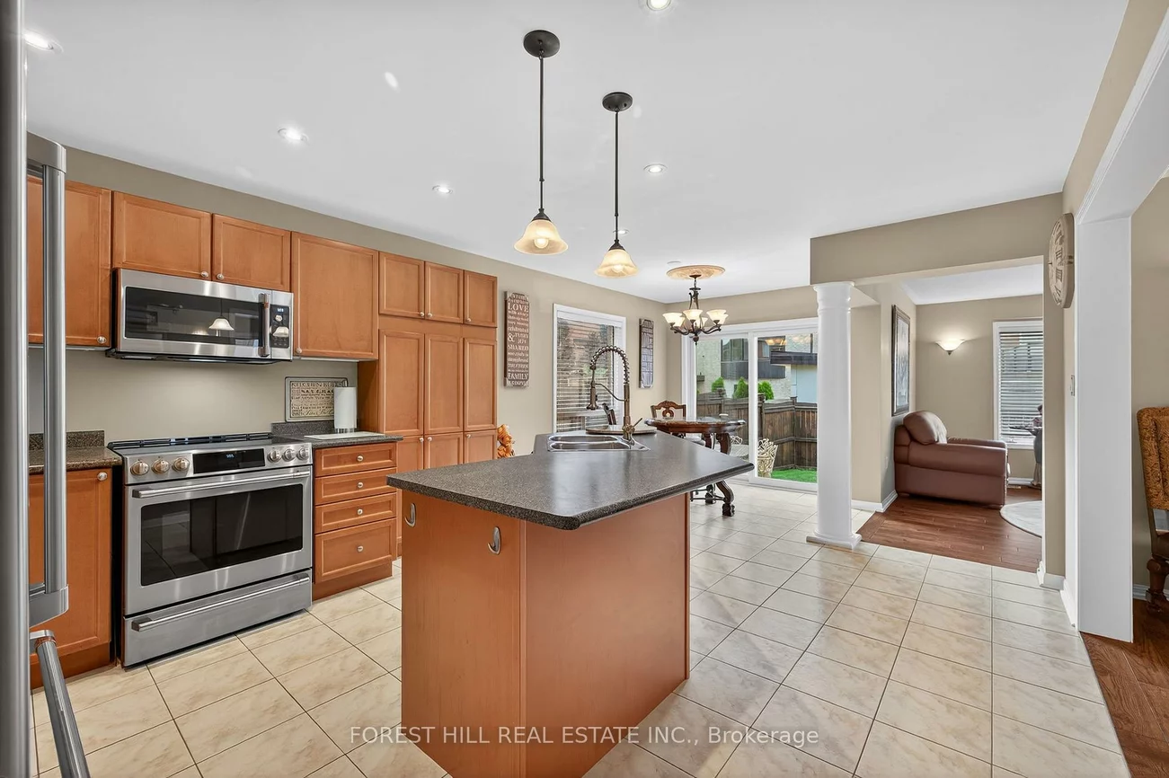 166, Worthington, Oak Ridges Lake Wilcox, Richmond Hill