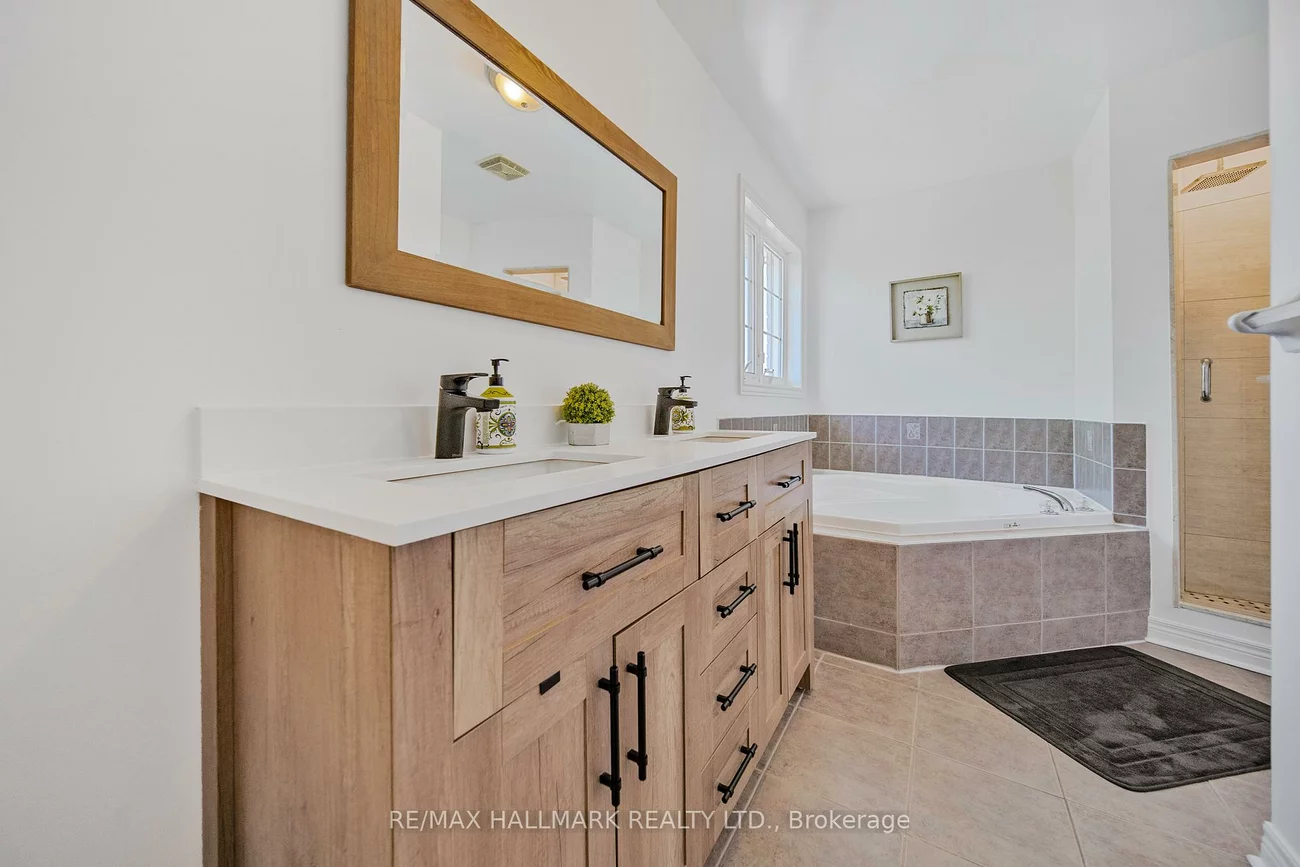 70, Deerwood, Oak Ridges, Richmond Hill