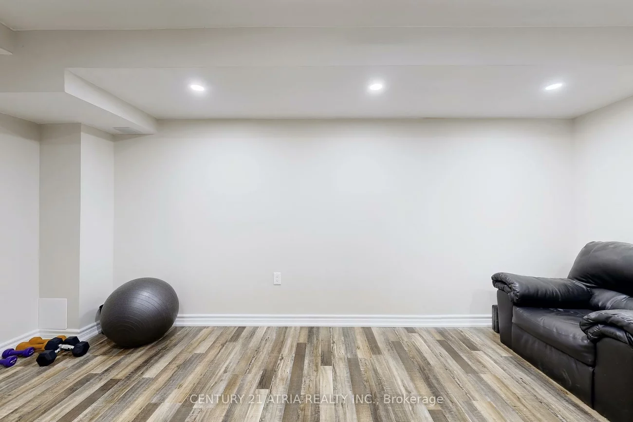 60, Steepleview, North Richvale, Richmond Hill