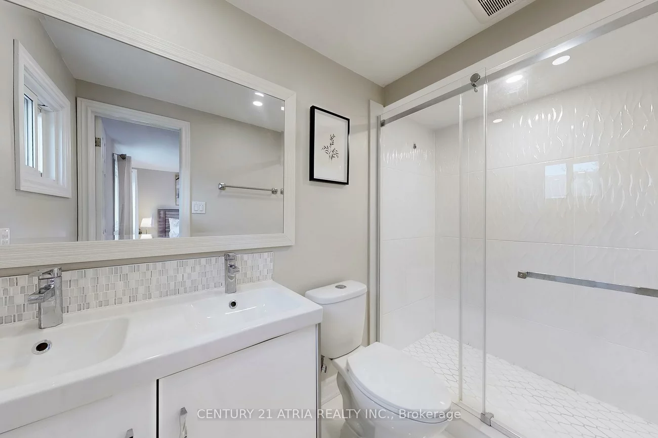 60, Steepleview, North Richvale, Richmond Hill
