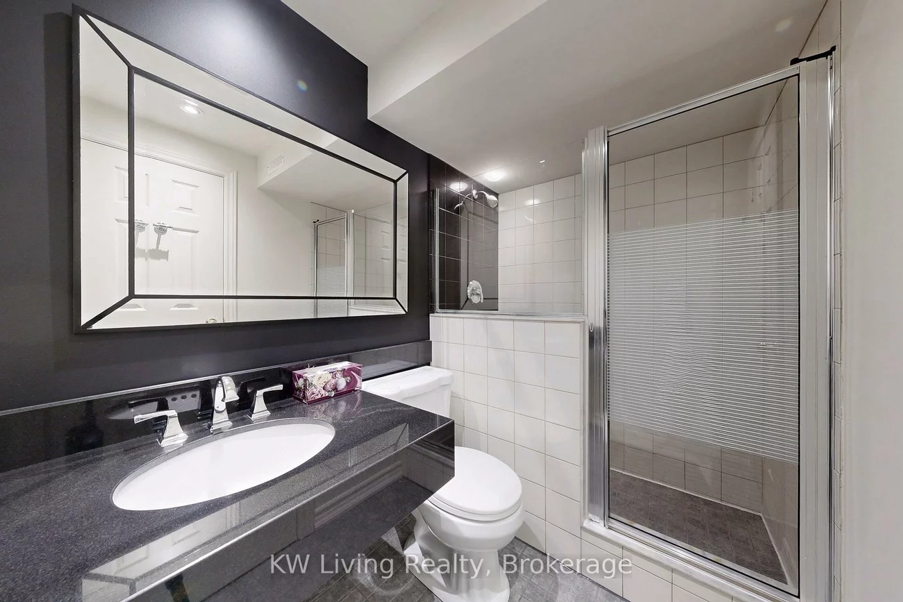 16, Carriage House, Jefferson, Richmond Hill