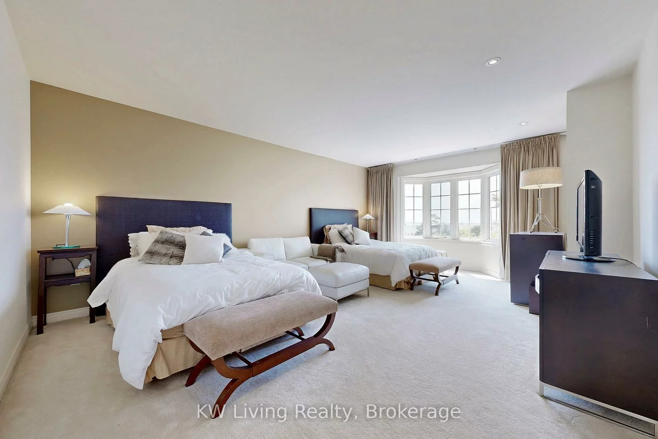 16, Carriage House, Jefferson, Richmond Hill