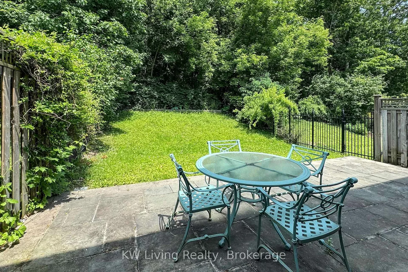 16, Carriage House, Jefferson, Richmond Hill