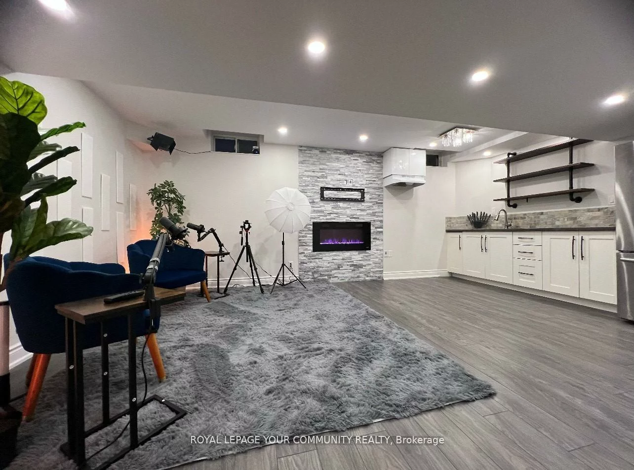 100, Grand Oak, Oak Ridges, Richmond Hill