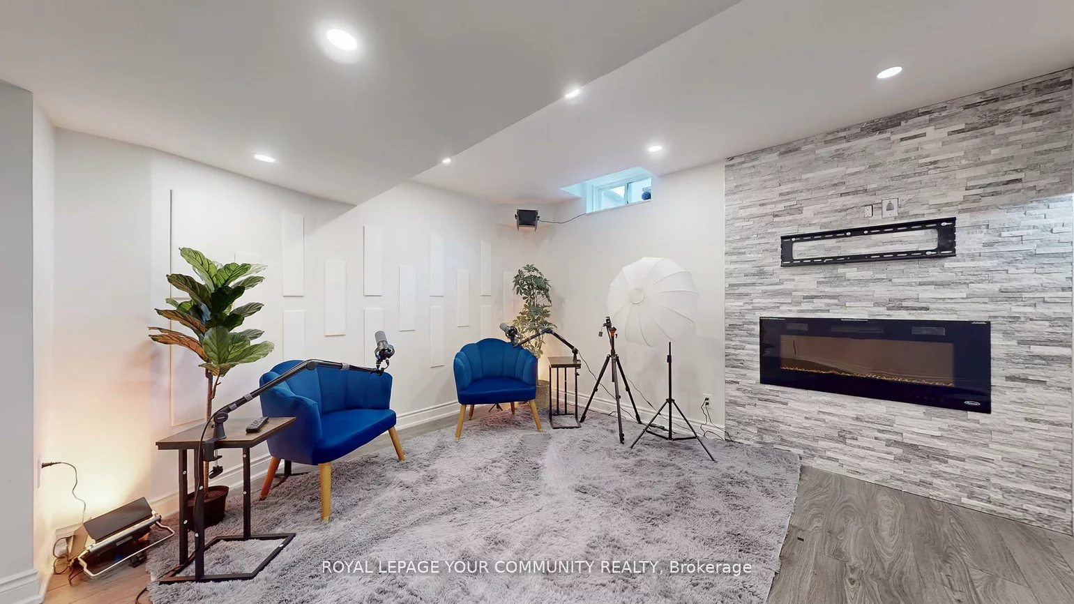 100, Grand Oak, Oak Ridges, Richmond Hill