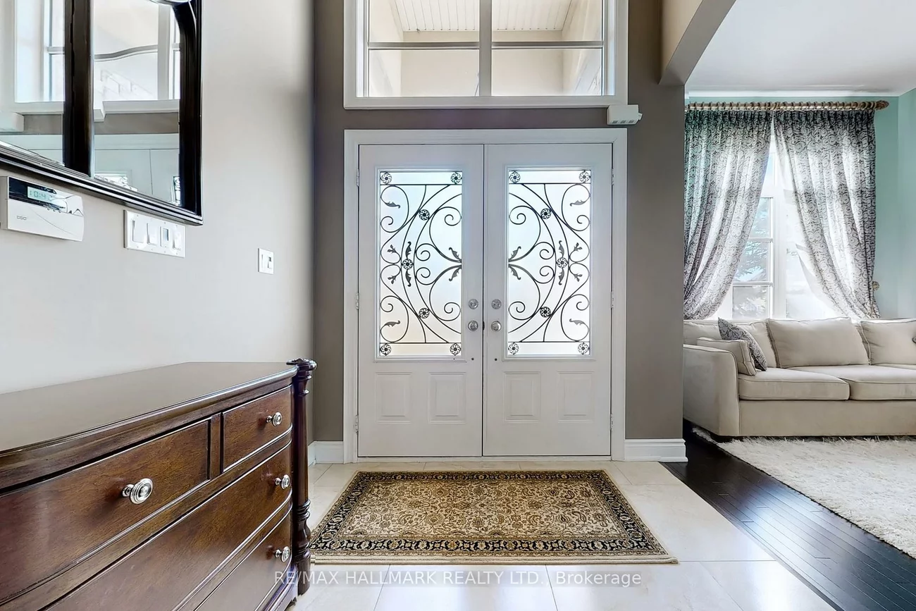 350, Paradelle, Oak Ridges Lake Wilcox, Richmond Hill