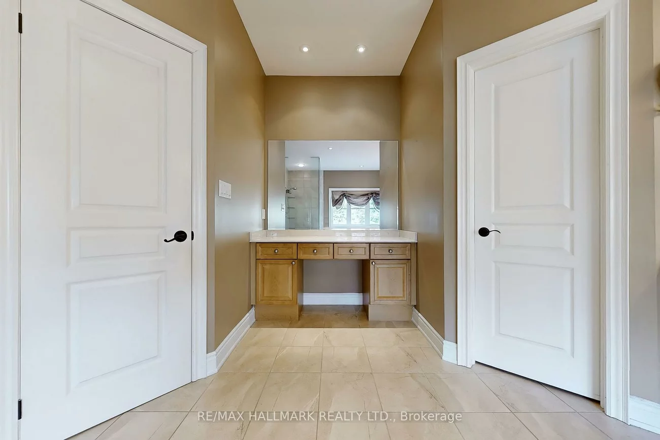 350, Paradelle, Oak Ridges Lake Wilcox, Richmond Hill