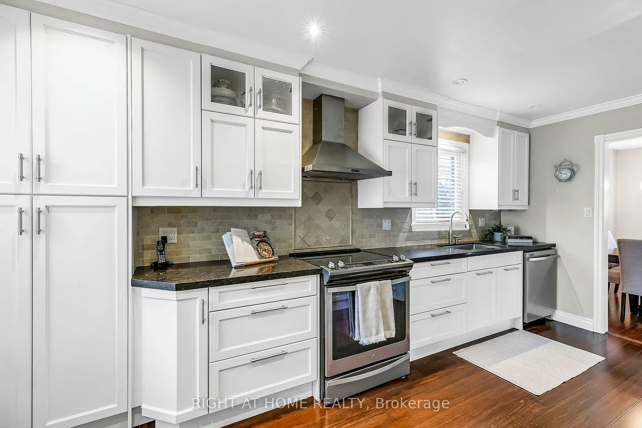 39, Aranka, North Richvale, Richmond Hill