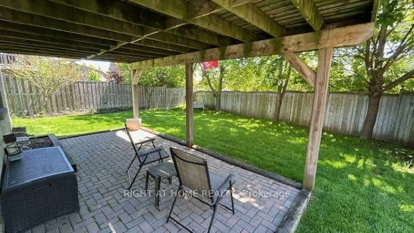 39, Aranka, North Richvale, Richmond Hill