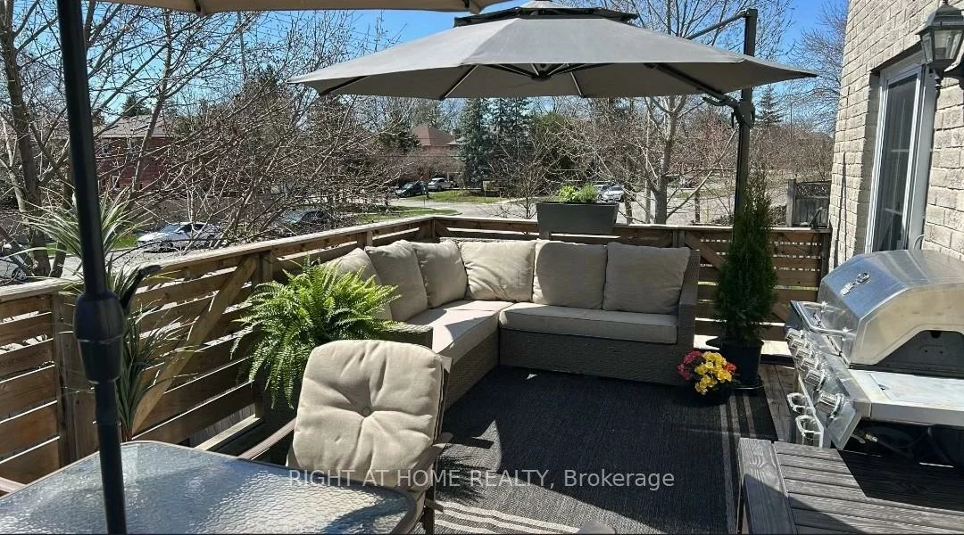 39, Aranka, North Richvale, Richmond Hill