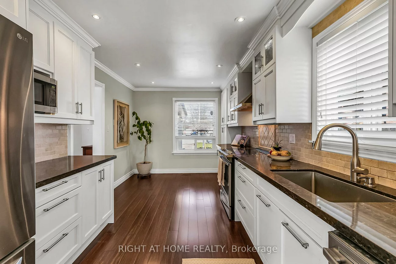 39, Aranka, North Richvale, Richmond Hill