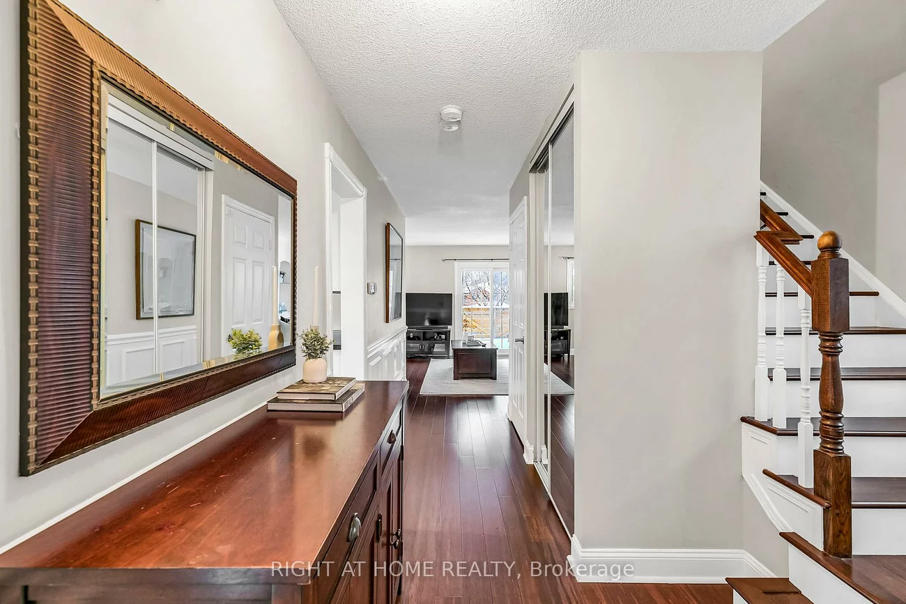 39, Aranka, North Richvale, Richmond Hill
