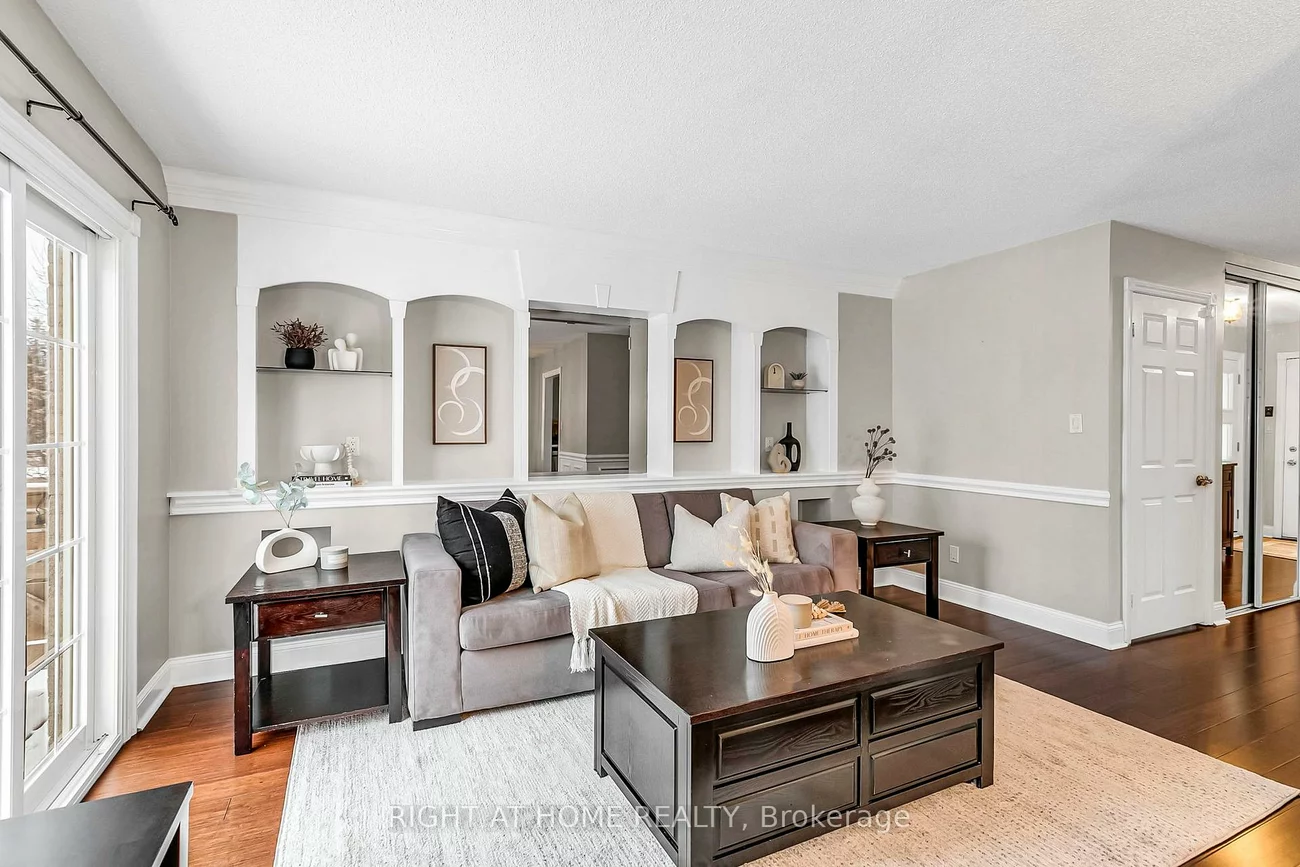 39, Aranka, North Richvale, Richmond Hill