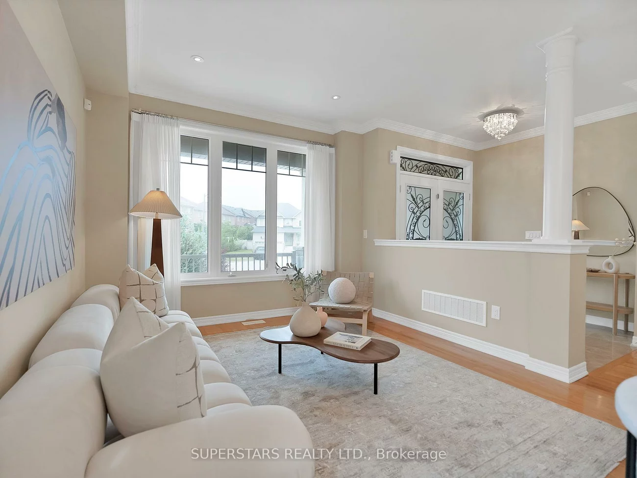 9, Bassview, Jefferson, Richmond Hill