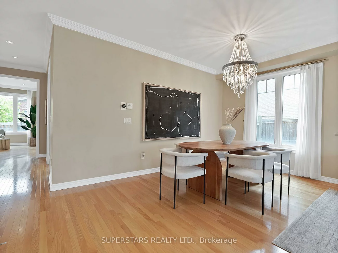 9, Bassview, Jefferson, Richmond Hill