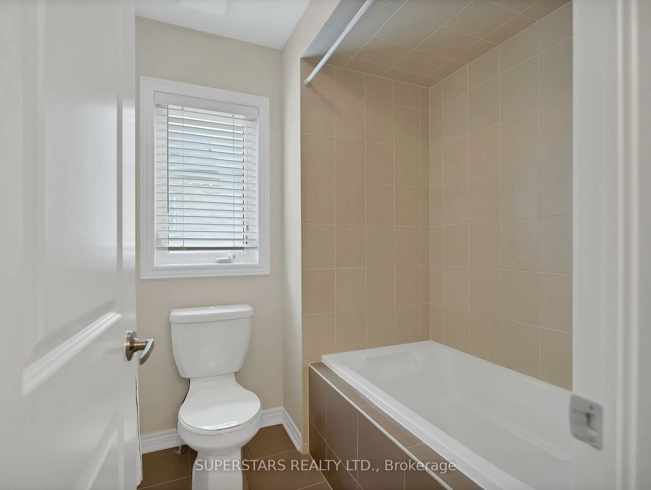 9, Bassview, Jefferson, Richmond Hill