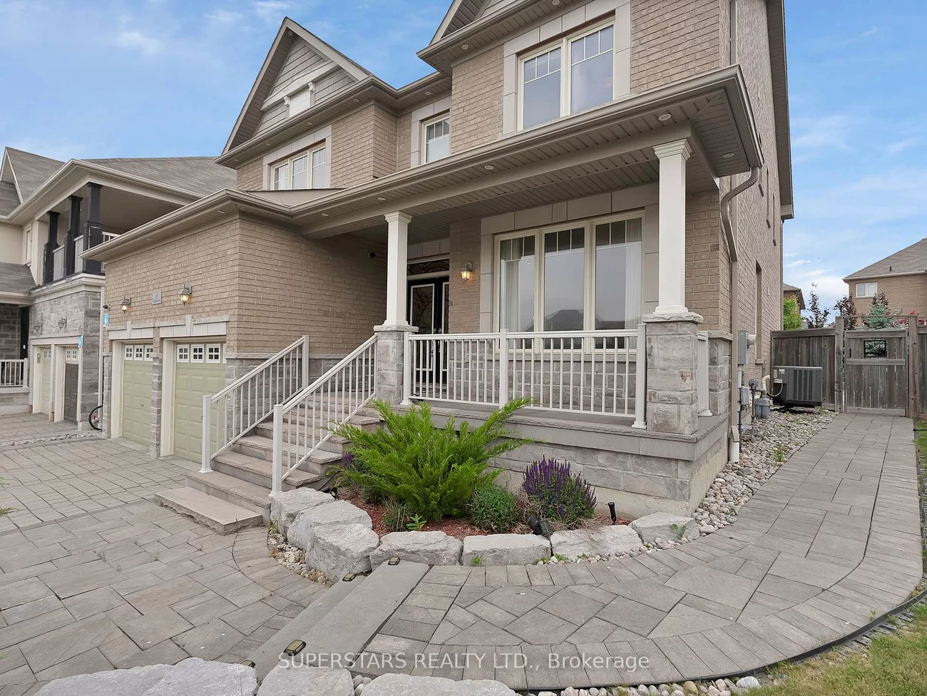 9, Bassview, Jefferson, Richmond Hill