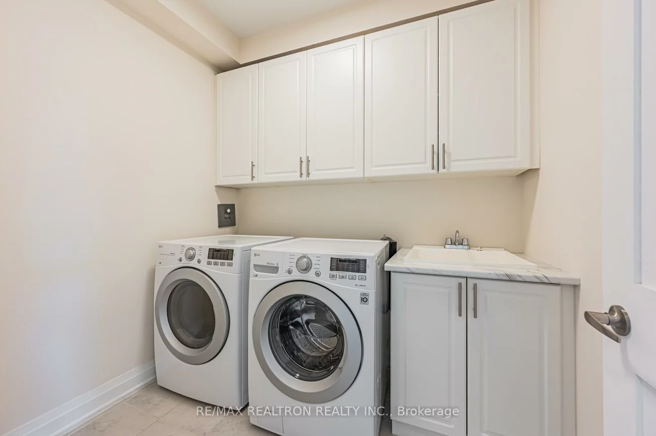 10, Causland, Devonsleigh, Richmond Hill