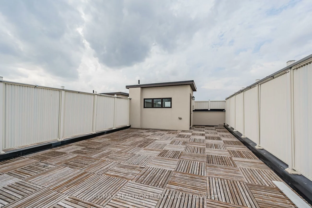 10, Causland, Devonsleigh, Richmond Hill