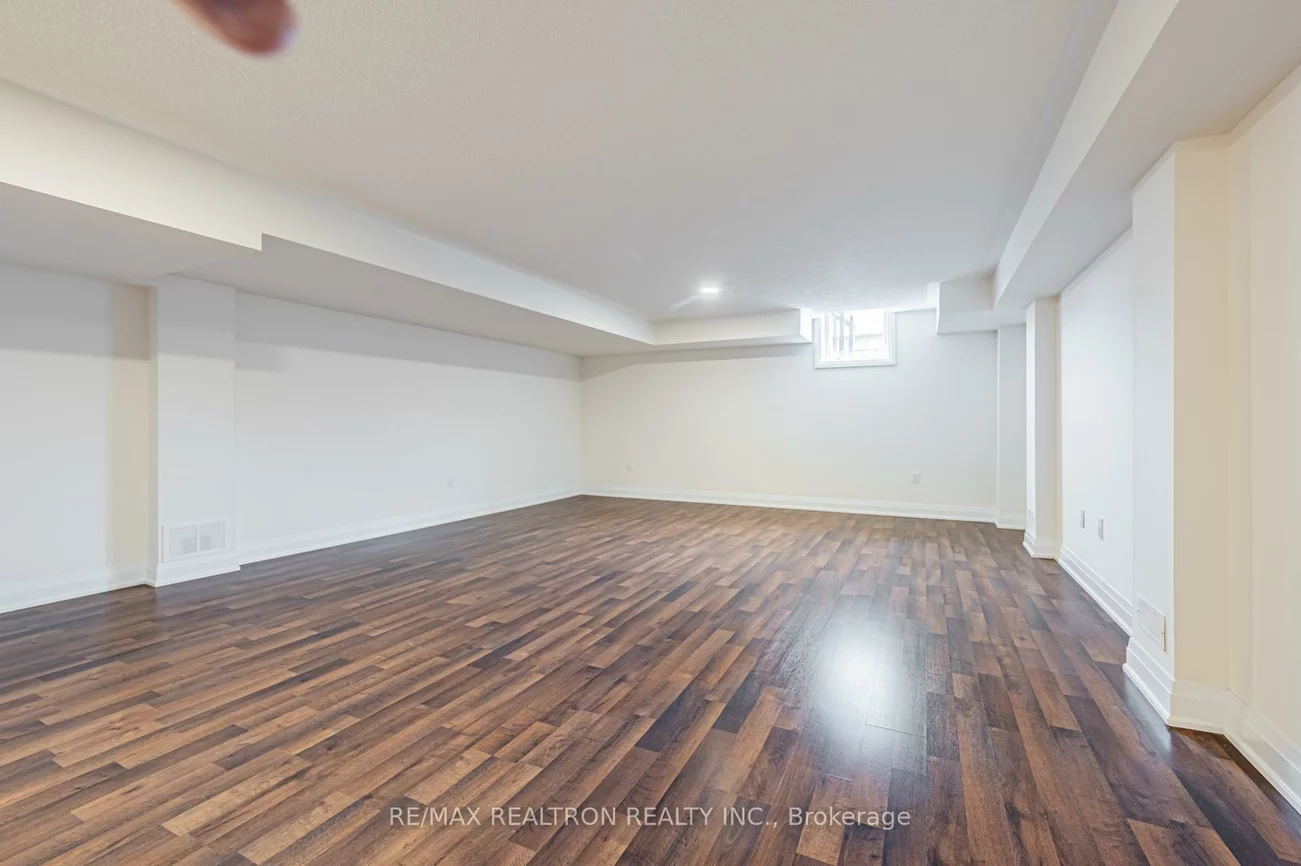 10, Causland, Devonsleigh, Richmond Hill