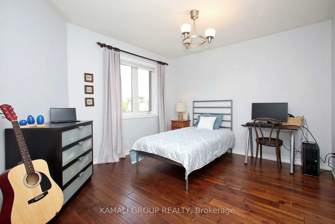 35, Sandy Point, Westbrook, Richmond Hill