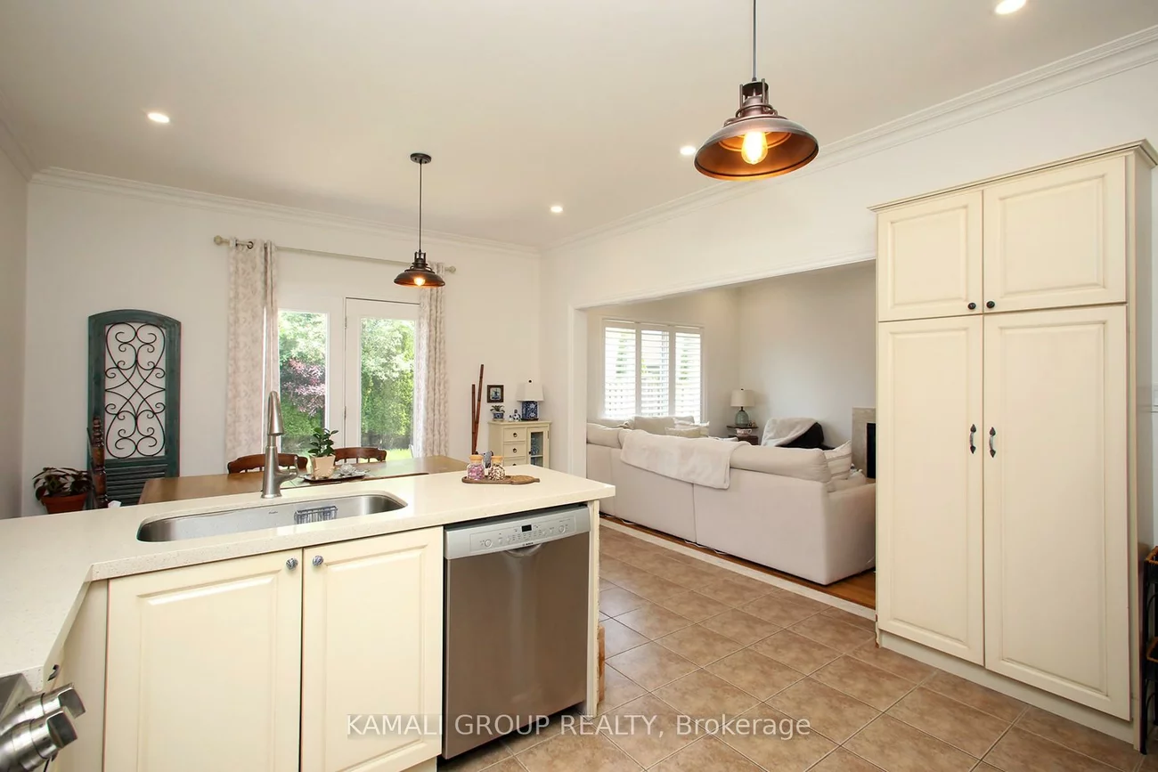 35, Sandy Point, Westbrook, Richmond Hill