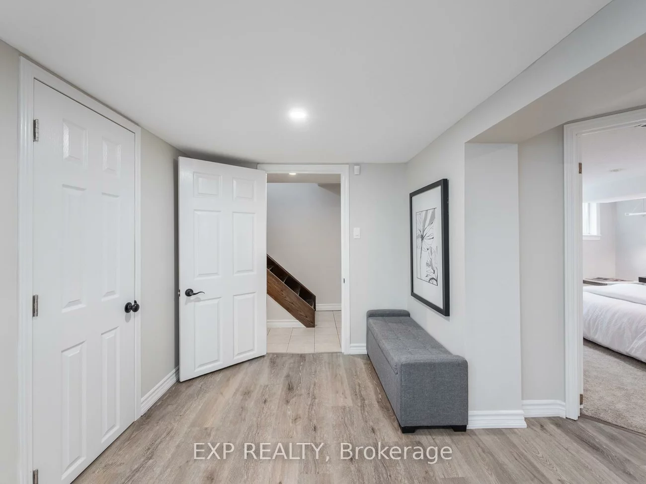 210, Ashlar, Crosby, Richmond Hill