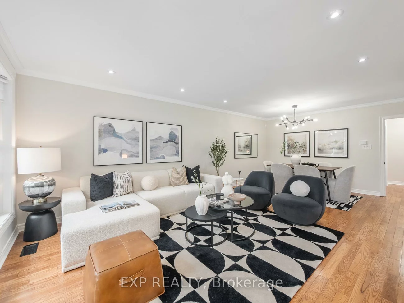 210, Ashlar, Crosby, Richmond Hill