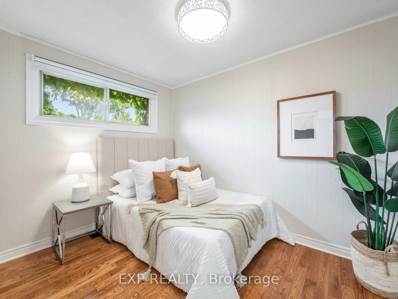 210, Ashlar, Crosby, Richmond Hill