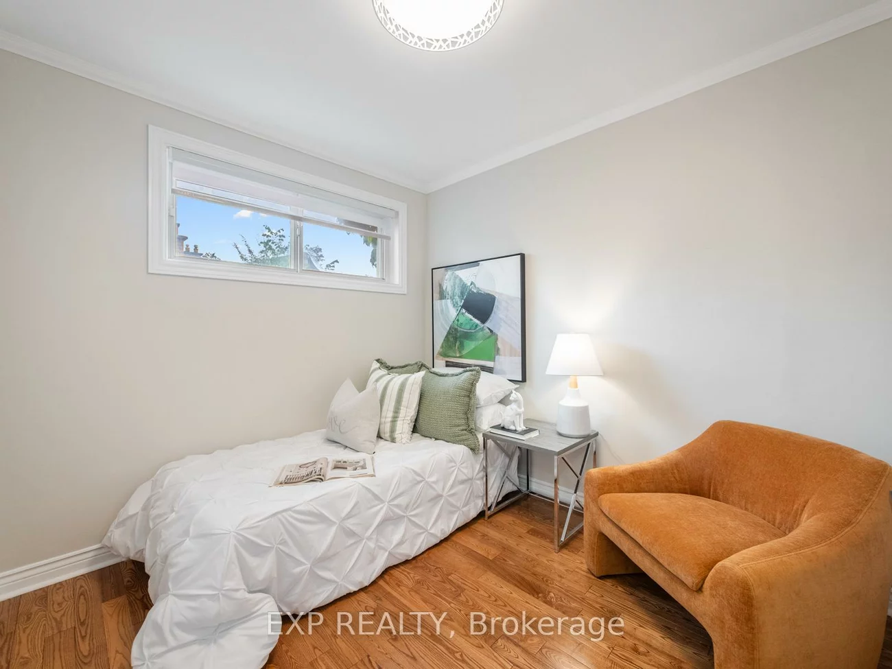 210, Ashlar, Crosby, Richmond Hill