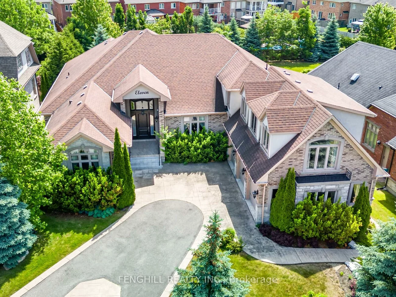 11, Macleod Estate, Jefferson, Richmond Hill