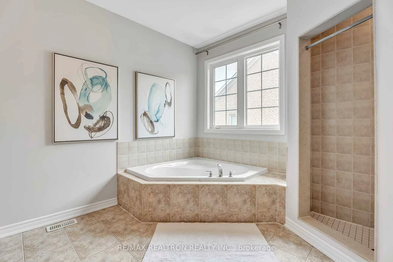 18, Augustine, Oak Ridges, Richmond Hill