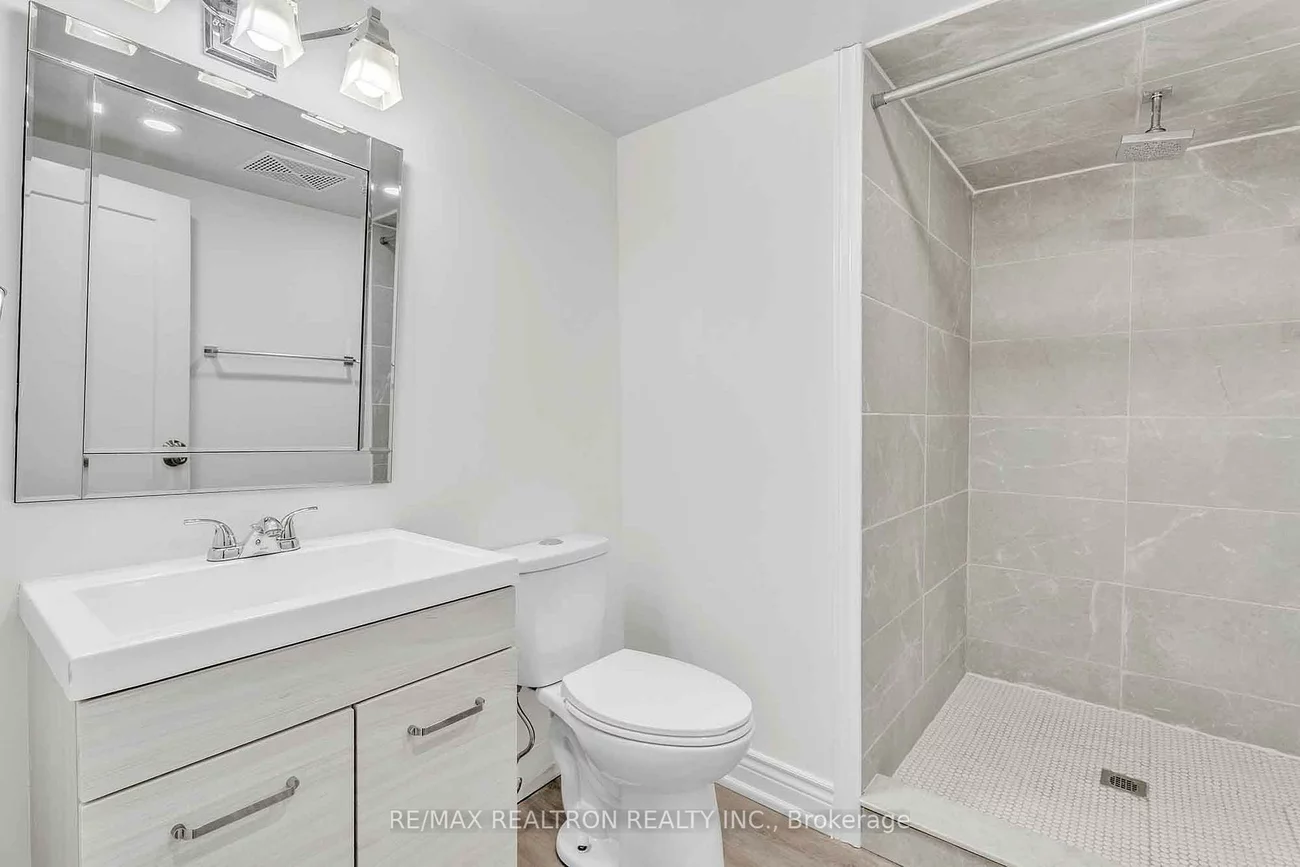 18, Augustine, Oak Ridges, Richmond Hill