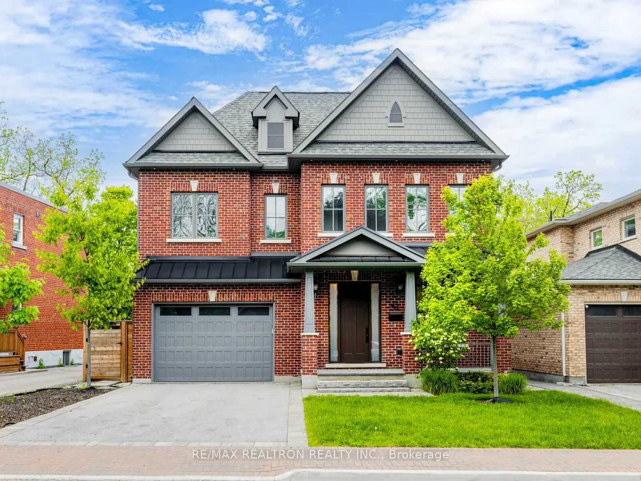 51, Centre, Crosby, Richmond Hill